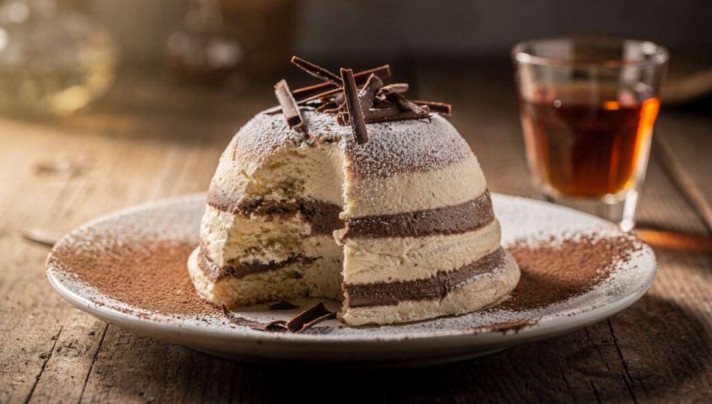 Zuccotto monoporzione panna e cioccolato: il dessert freddo dal cuore morbido